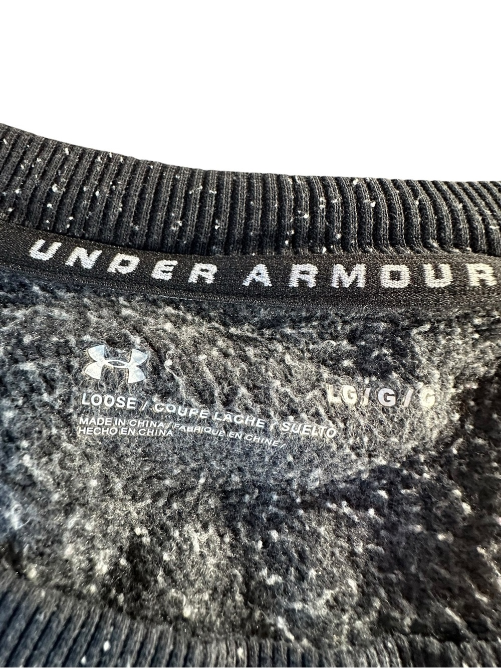 Under Armour Men’s Black Crewneck Sweatshirt with Speckled Detail Large - Picture 4 of 12